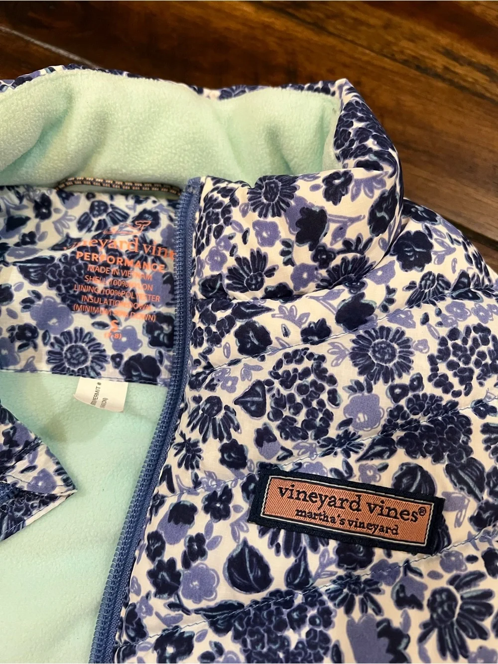 Vineyard Vines Girls' Navy and White Floral Quilted Vest